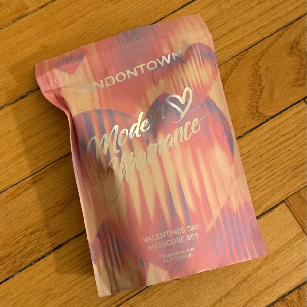 Londontown Mode Romance Manicure Set - Pink and Purple